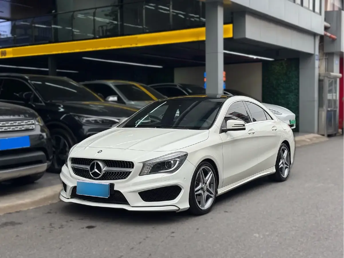 2015 Mercedes-Benz CLA Class 2.0T 184HP L4 7DCT
