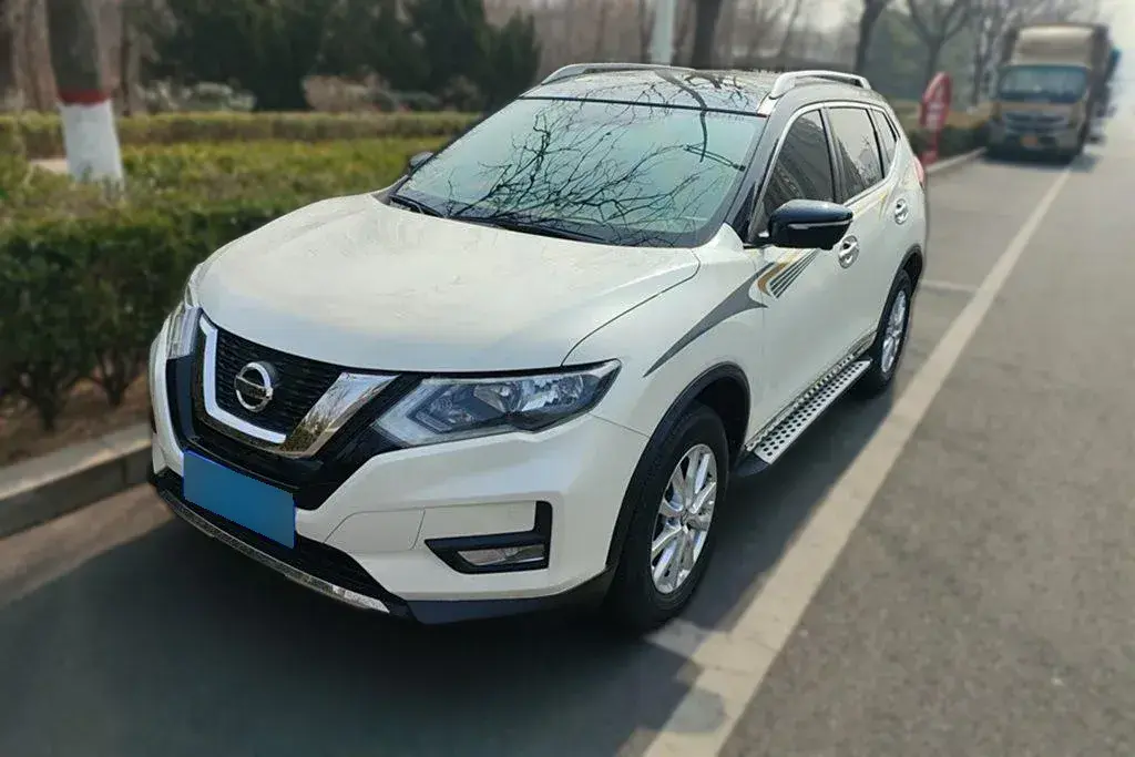2021 Nissan X-Trail 2.0L 151HP L4 CVT