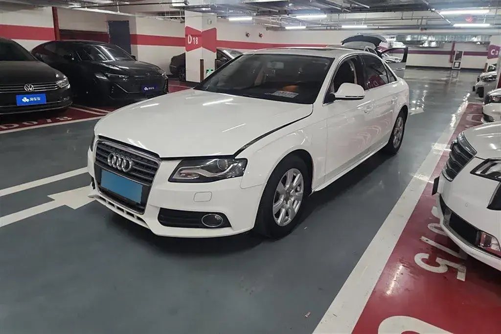 2010 Audi A4L 2.0T 180HP L4 CVT