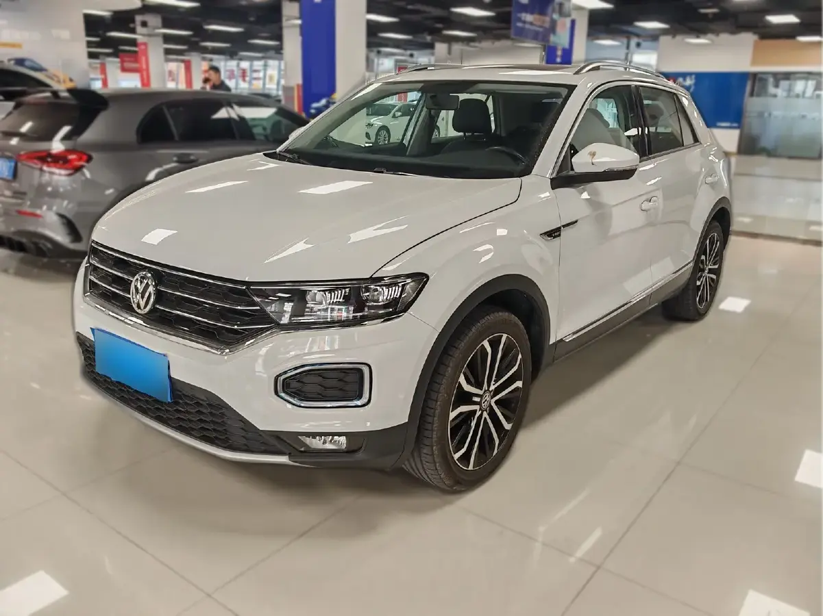 2019 Volkswagen T-Roc 1.4T 150HP L4 7DCT