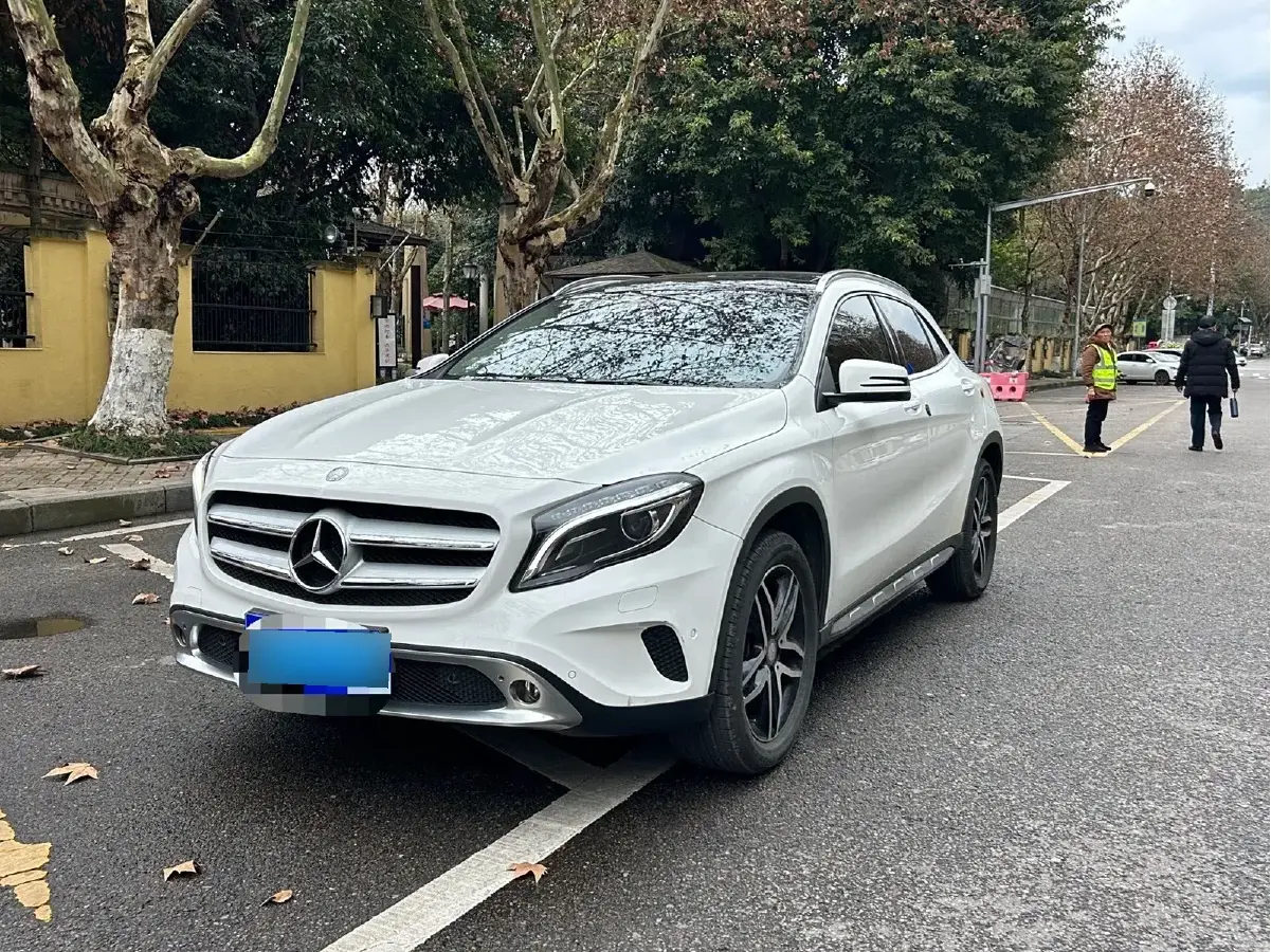 2016 Mercedes-Benz GLA Class 1.6T 156HP L4 7DCT