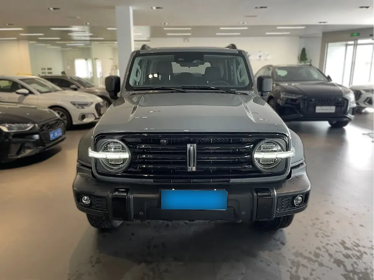 2021 Tank 300 2.0T 227HP L4 8AT