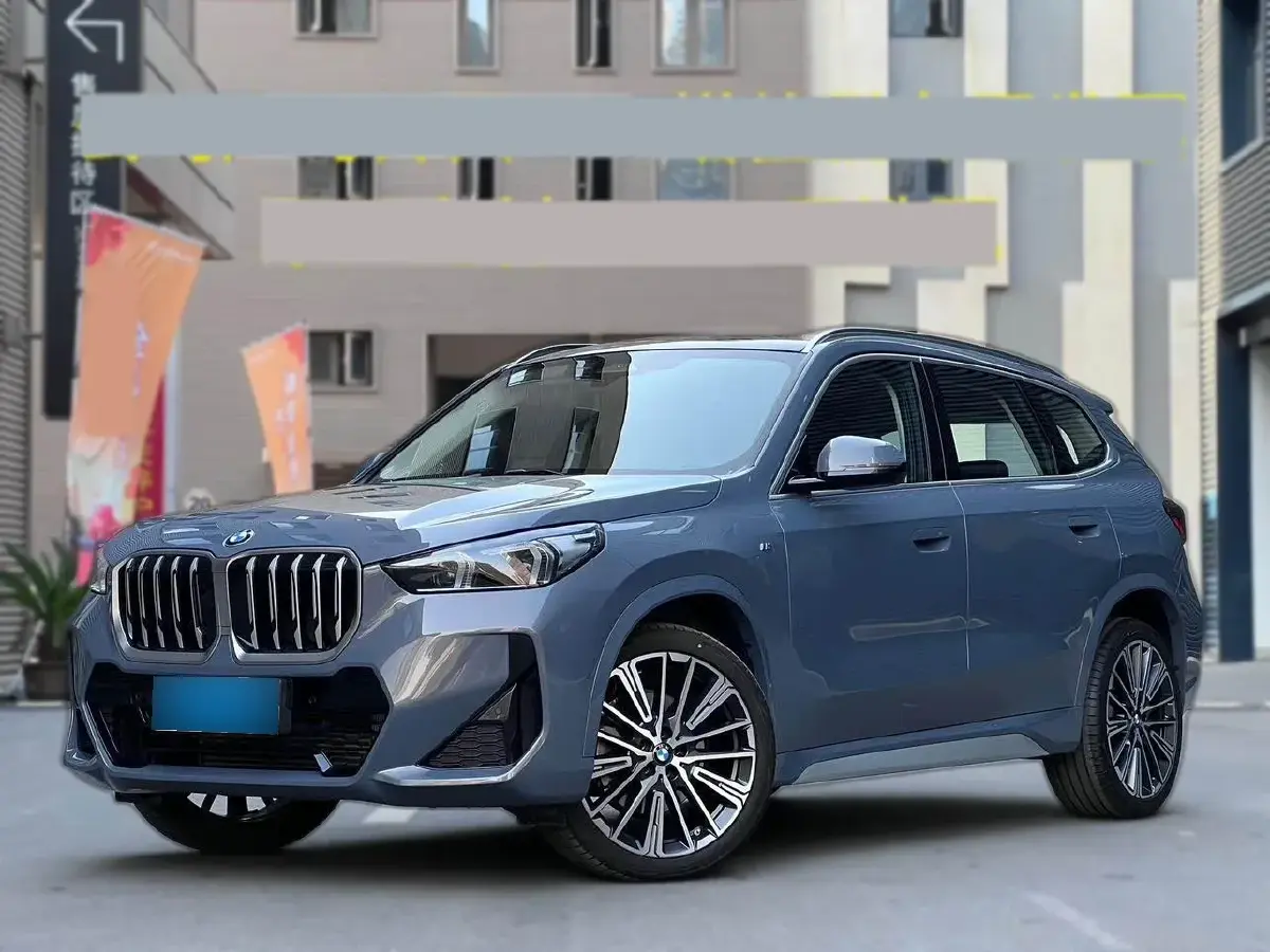 2023 BMW X1 2.0T 204HP L4 7DCT