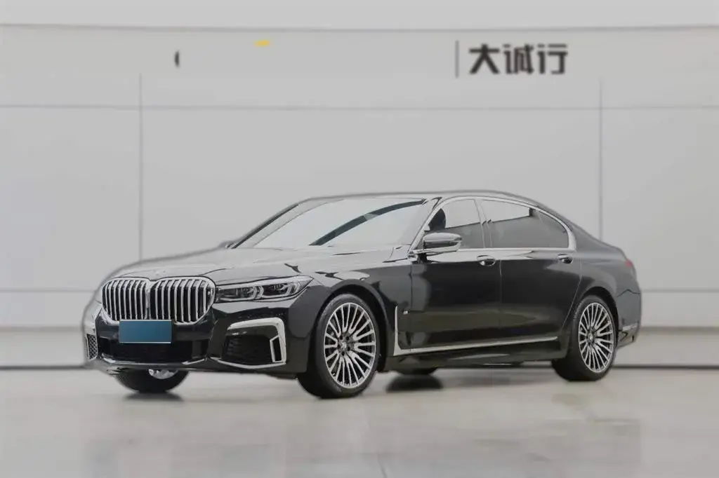 2019 BMW 7 Series 2.0T 265HP L4 8AT