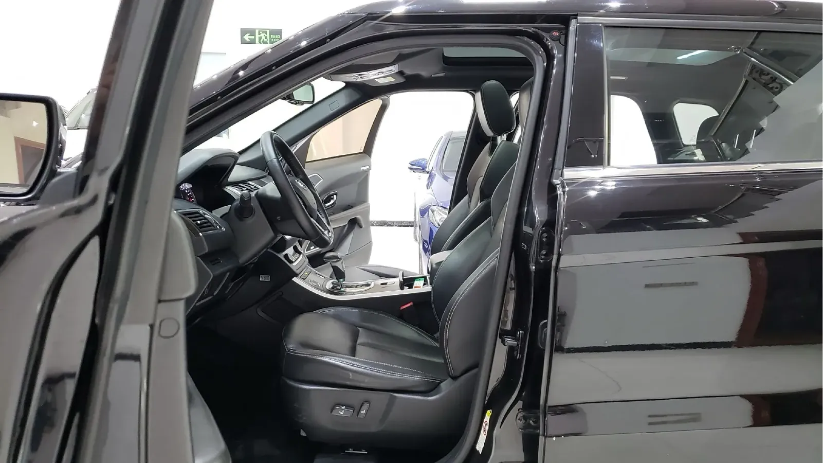 2018 Landwind X7 1.5T 163HP L4 8AT,autocango,china used car exporter,china ev exporter,chinese used car exporter,chinese used ev exporter