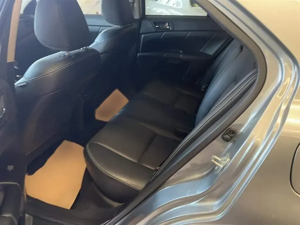 2011 Suzuki Kizashi 2.4L 178HP L4 CVT,autocango,china used car exporter,china ev exporter,chinese used car exporter,chinese used ev exporter