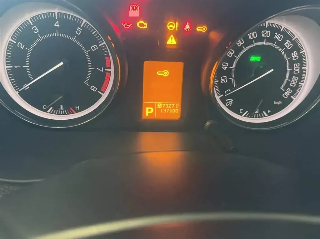 2011 Suzuki Kizashi 2.4L 178HP L4 CVT,autocango,china used car exporter,china ev exporter,chinese used car exporter,chinese used ev exporter