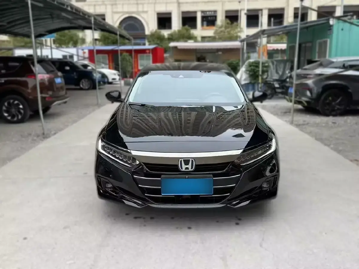 2022 Honda Accord 2.0L 146HP L4 E-CVT Hybrid
