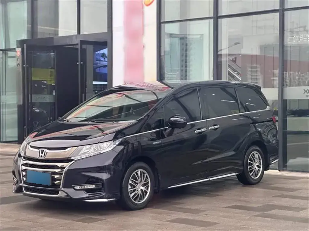 2019 Honda Odyssey 2.0L 146HP L4 E-CVT Hybrid