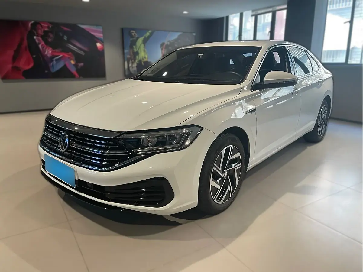 2023 Volkswagen Sagitar 1.5T 160HP L4 7DCT