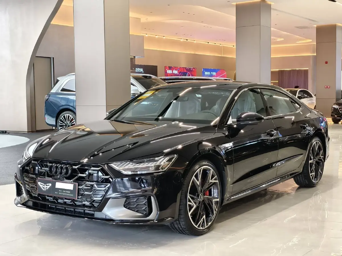 2024 Audi A7L 2.0T 245HP L4 7DCT