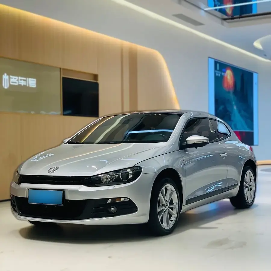 2011 Volkswagen Scirocco 2.0T 211HP L4 6DCT