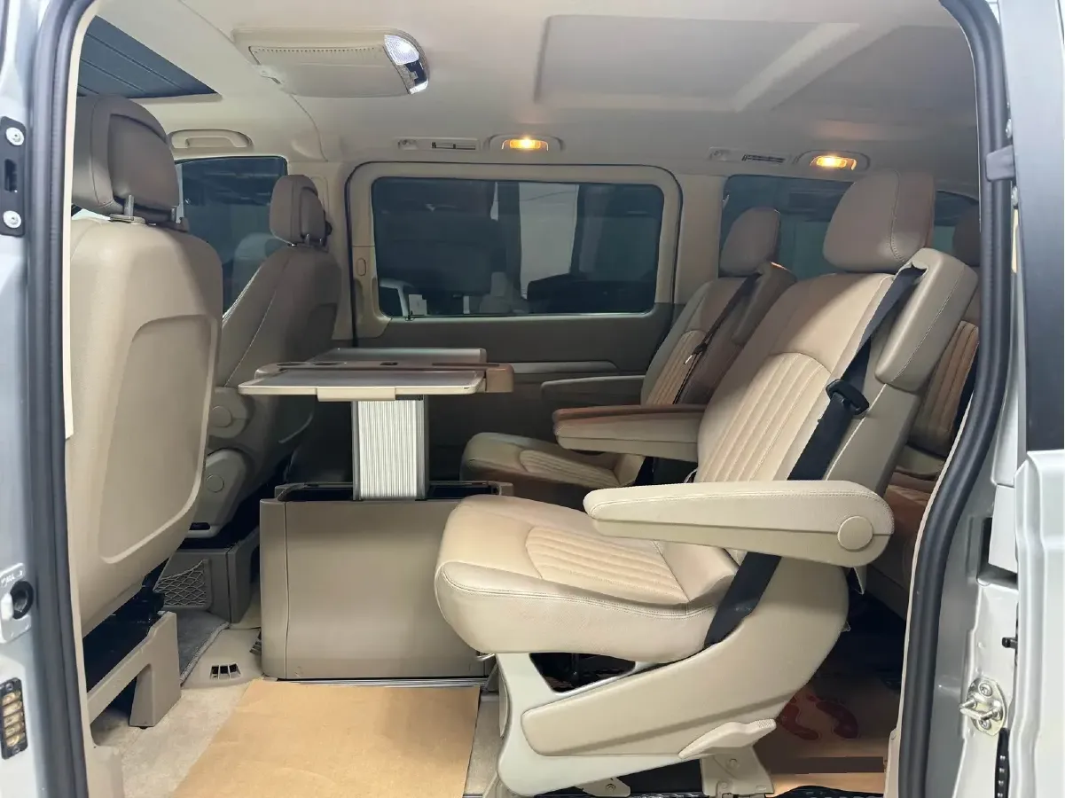 2010 Mercedes-Benz Viano 2.5L 190HP V6 5AT,autocango,china used car exporter,china ev exporter,chinese used car exporter,chinese used ev exporter