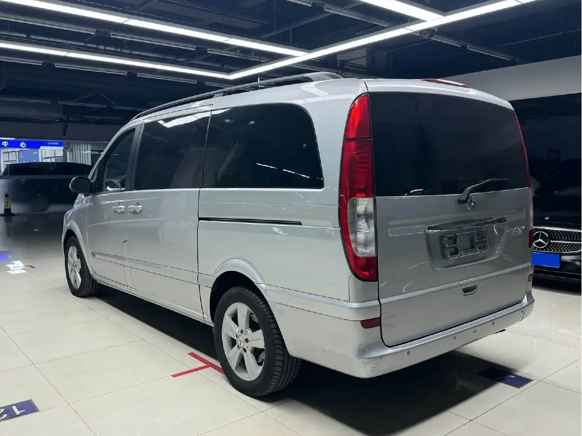 2010 Mercedes-Benz Viano 2.5L 190HP V6 5AT,autocango,china used car exporter,china ev exporter,chinese used car exporter,chinese used ev exporter