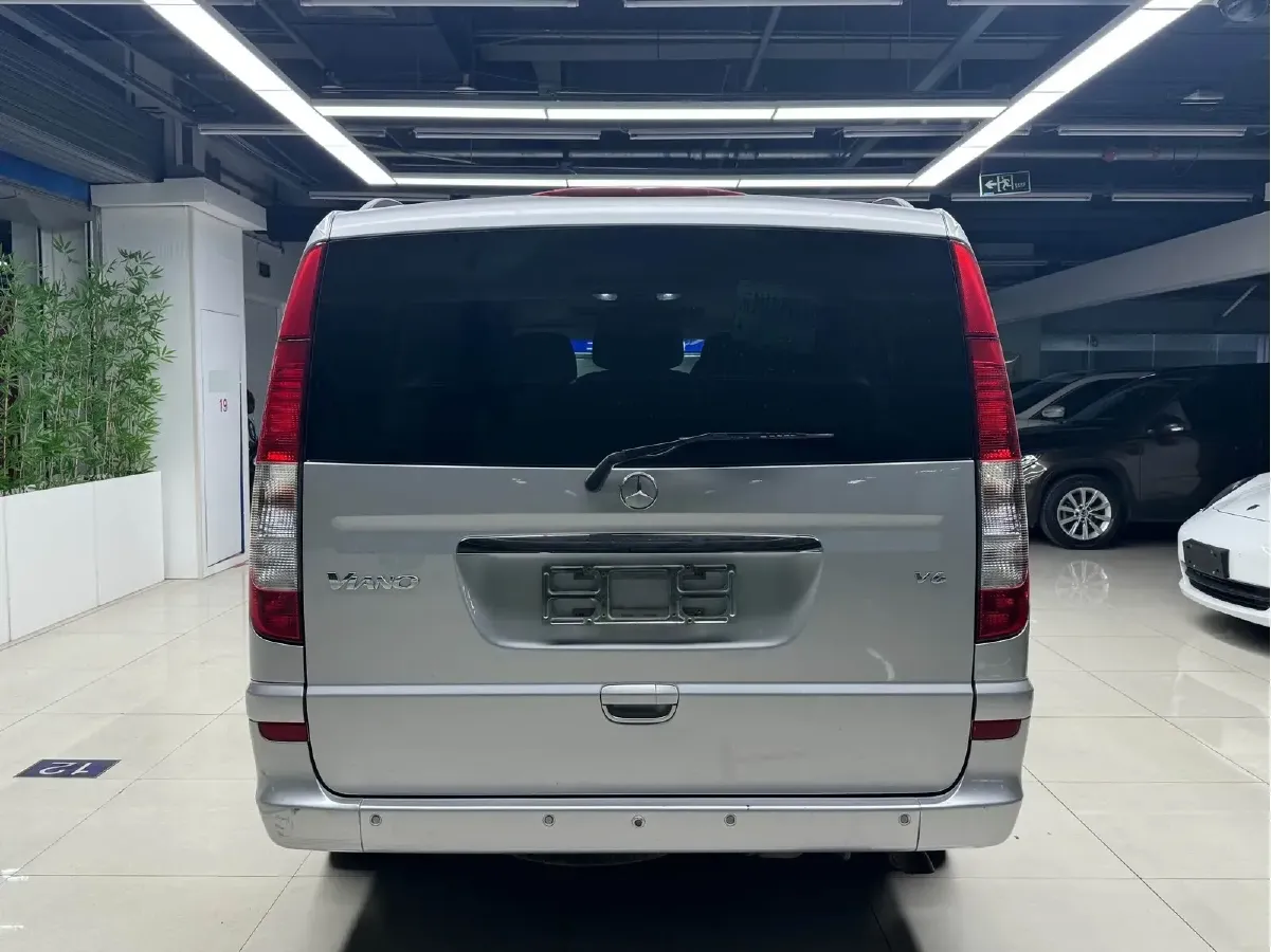 2010 Mercedes-Benz Viano 2.5L 190HP V6 5AT,autocango,china used car exporter,china ev exporter,chinese used car exporter,chinese used ev exporter