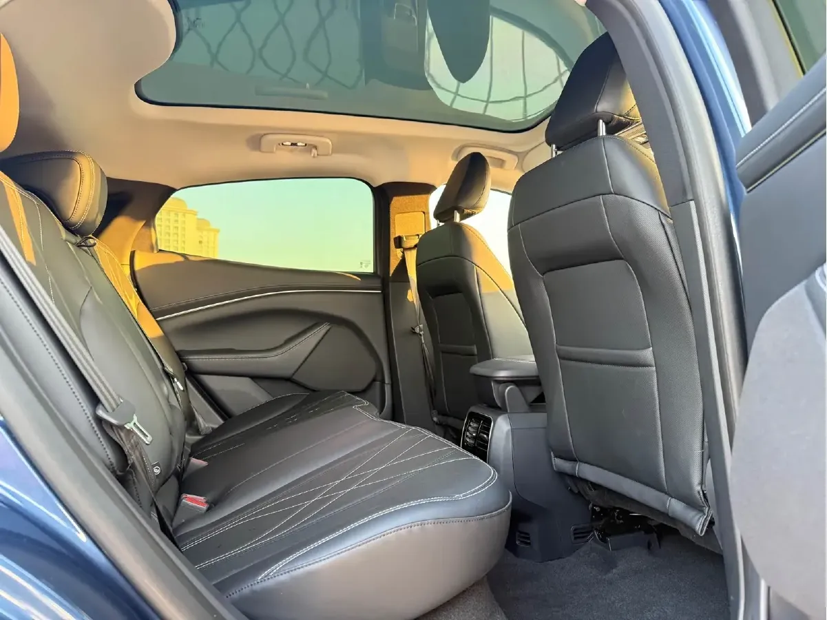 2021 Ford Mustang Mach-E BEV 61.5KWH,autocango,china used car exporter,china ev exporter,chinese used car exporter,chinese used ev exporter