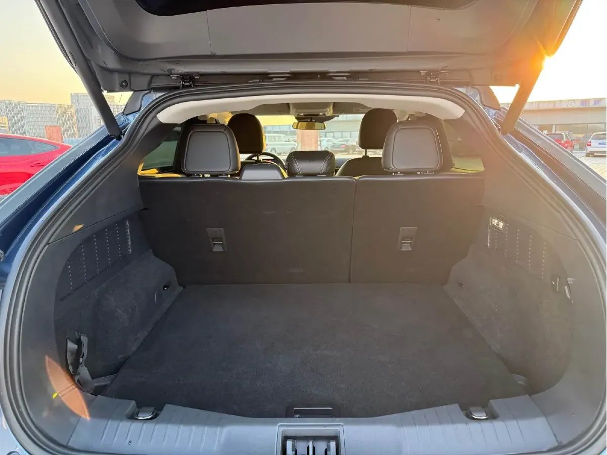 2021 Ford Mustang Mach-E BEV 61.5KWH,autocango,china used car exporter,china ev exporter,chinese used car exporter,chinese used ev exporter