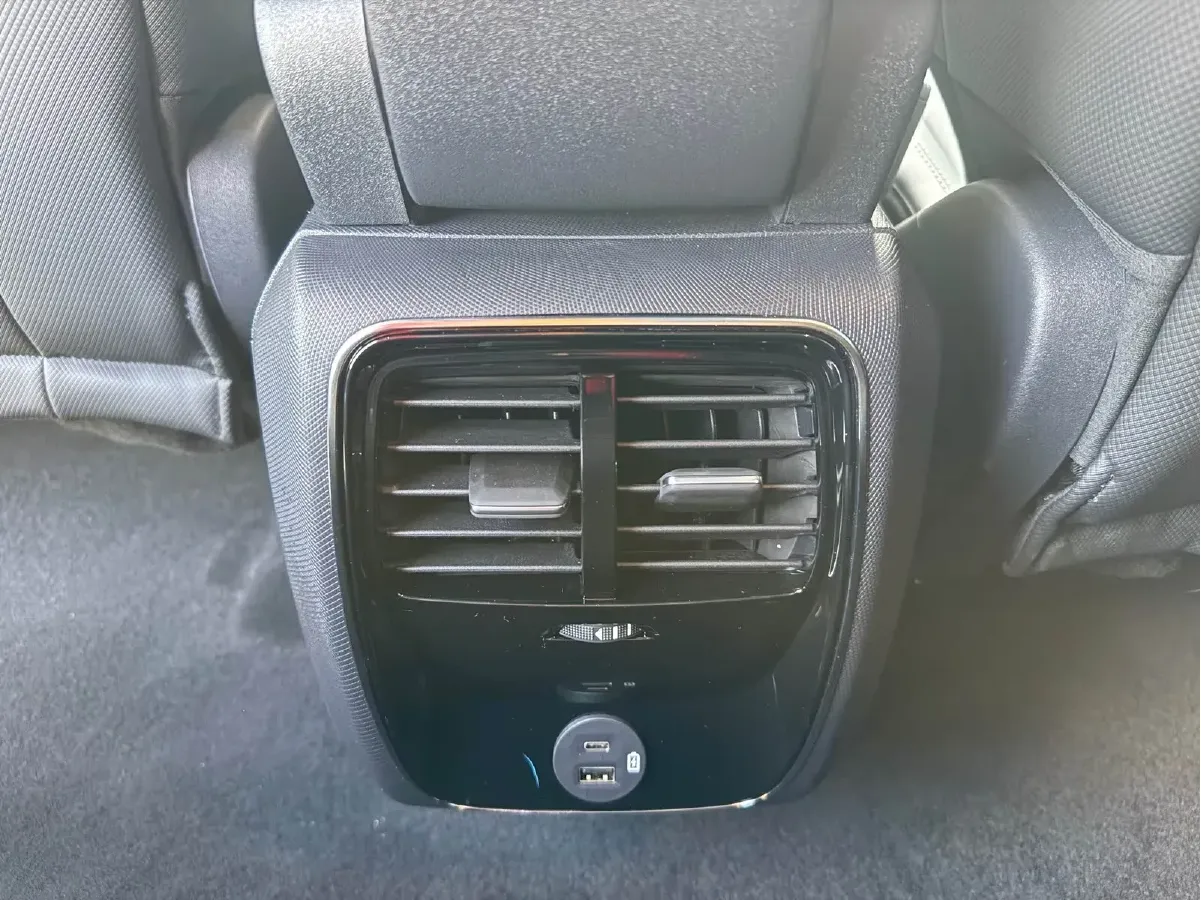 2021 Ford Mustang Mach-E BEV 61.5KWH,autocango,china used car exporter,china ev exporter,chinese used car exporter,chinese used ev exporter