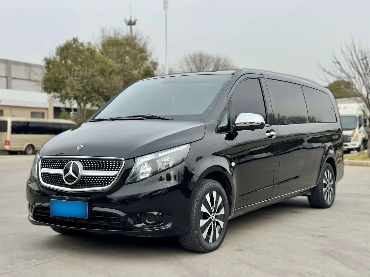 2016 Mercedes-Benz Vito 2.0T 211HP L4 7AT