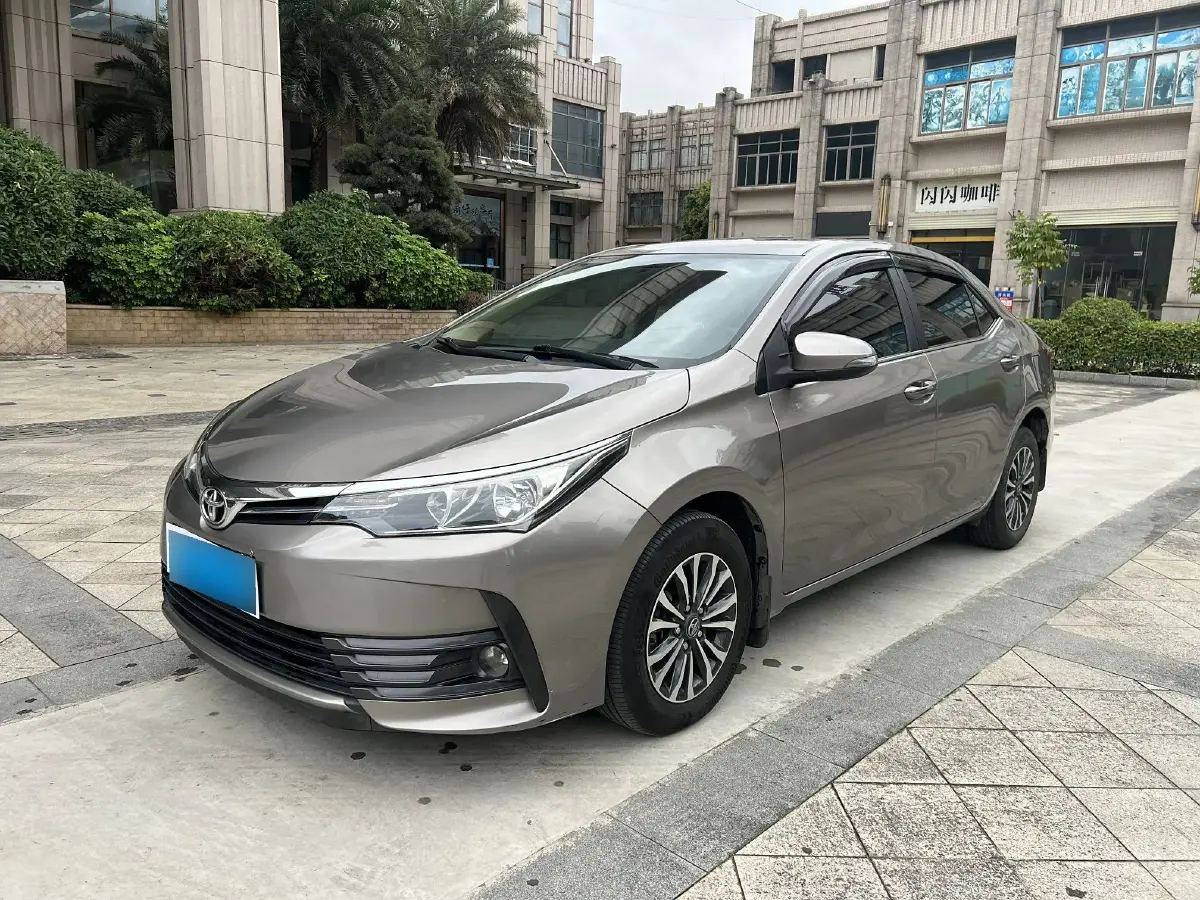 2018 Toyota Corolla 1.2T 116HP L4 CVT
