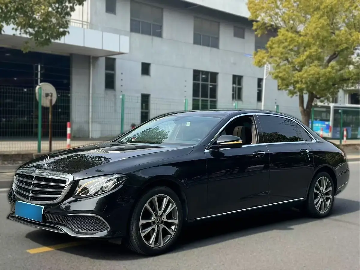 2018 Mercedes-Benz E Class 2.0T 184HP L4 9AT