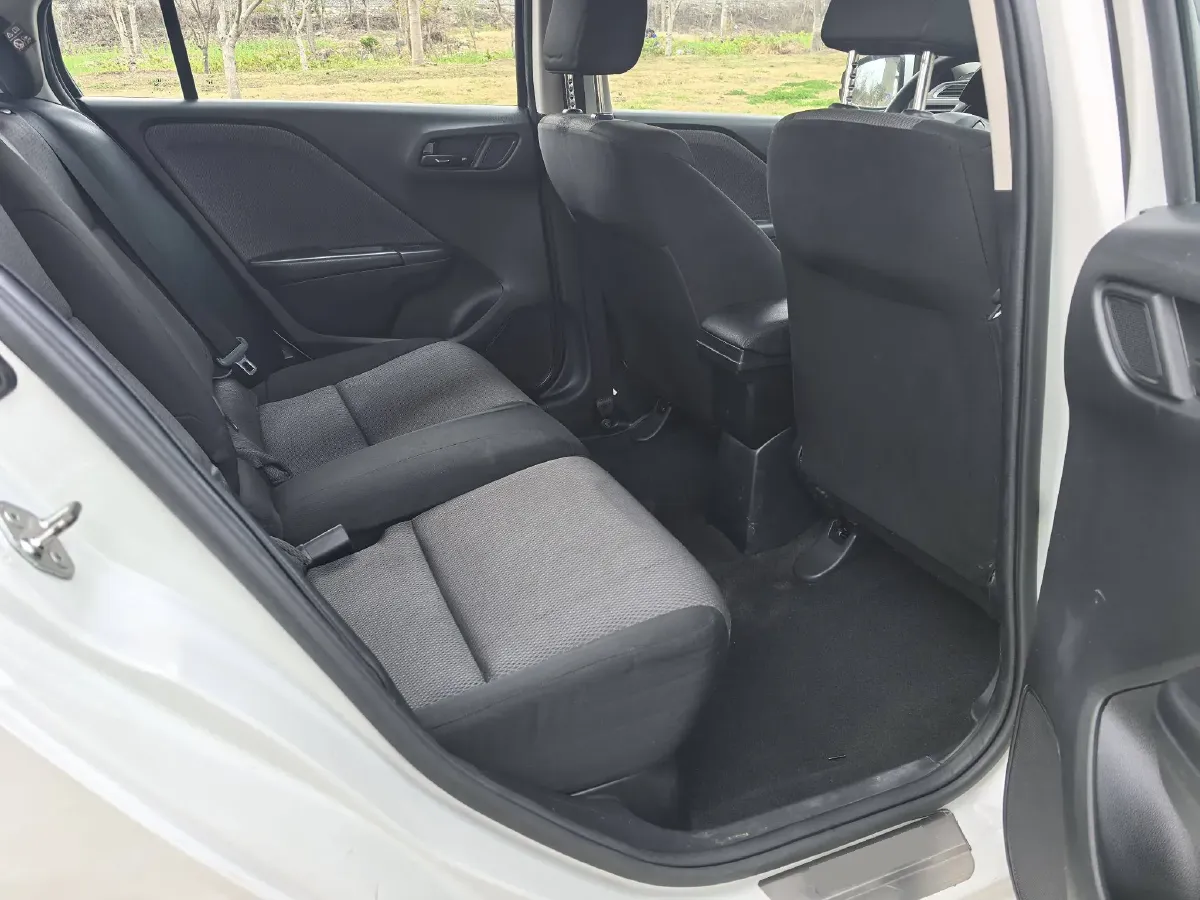 2017 Honda Gienia 1.5L 131HP L4 CVT,autocango,china used car exporter,china ev exporter,chinese used car exporter,chinese used ev exporter