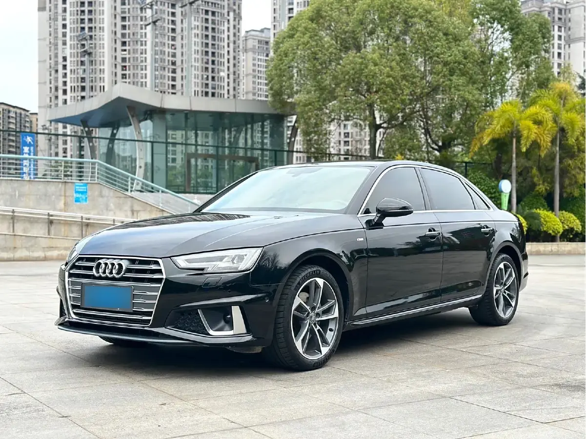 2019 Audi A4L 2.0T 190HP L4 7DCT