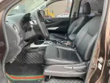 2017 Nissan Navara 2.5L 184HP L4 7AT,autocango,china used car exporter,china ev exporter,chinese used car exporter,chinese used ev exporter