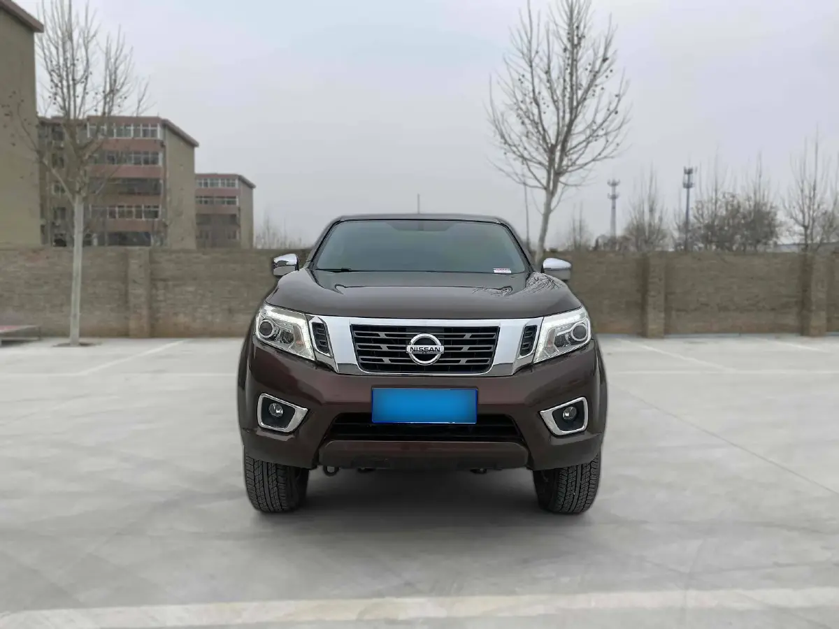 2017 Nissan Navara 2.5L 184HP L4 7AT,autocango,china used car exporter,china ev exporter,chinese used car exporter,chinese used ev exporter