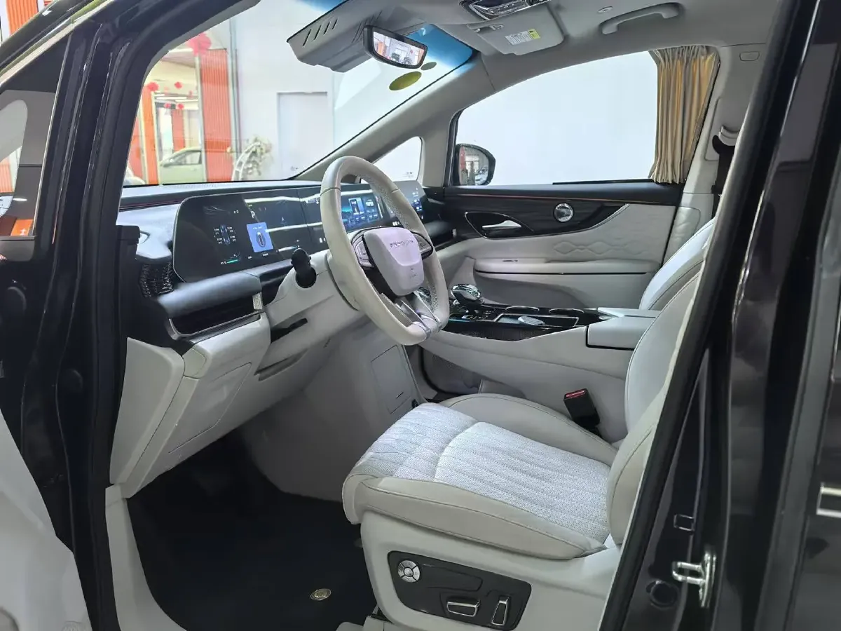 2024 DongFeng Forthing XingHai V9 1.5T 154HP L4 1DHT PHEV 34.944KWH,autocango,china used car exporter,china ev exporter,chinese used car exporter,chinese used ev exporter