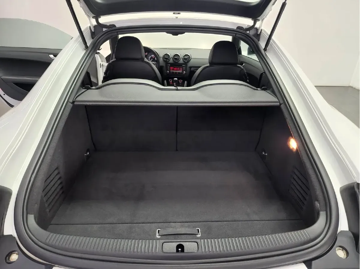 2013 Audi TTS 2.0T 272HP L4 6DCT,autocango,china used car exporter,china ev exporter,chinese used car exporter,chinese used ev exporter