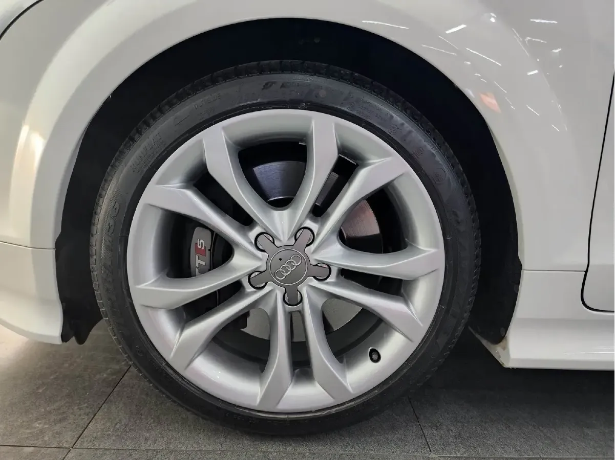 2013 Audi TTS 2.0T 272HP L4 6DCT,autocango,china used car exporter,china ev exporter,chinese used car exporter,chinese used ev exporter