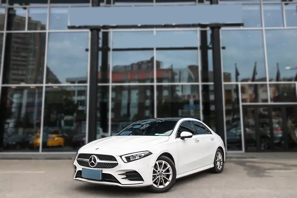 2021 Mercedes-Benz A Class 1.3T 163HP L4 7DCT