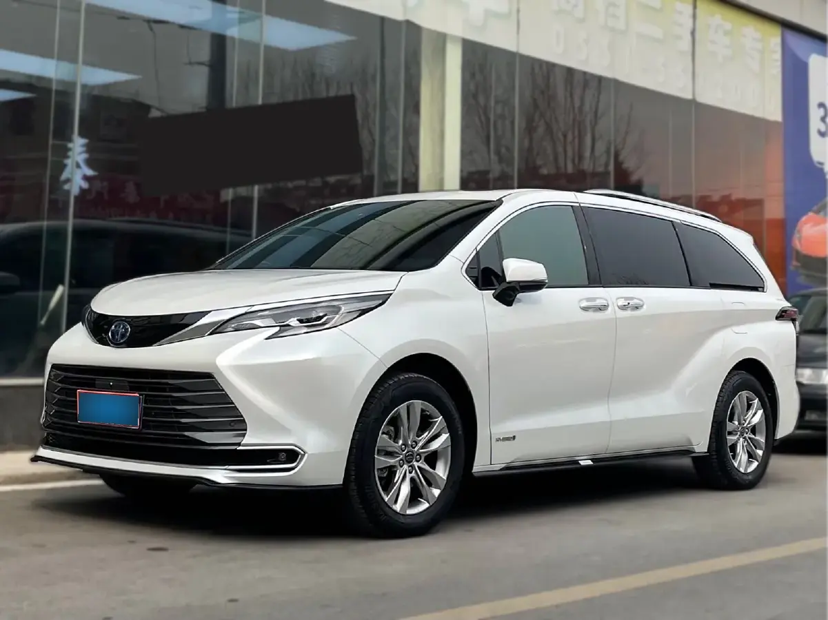 2021 Toyota Sienna 2.5L 192HP L4 E-CVT Hybrid