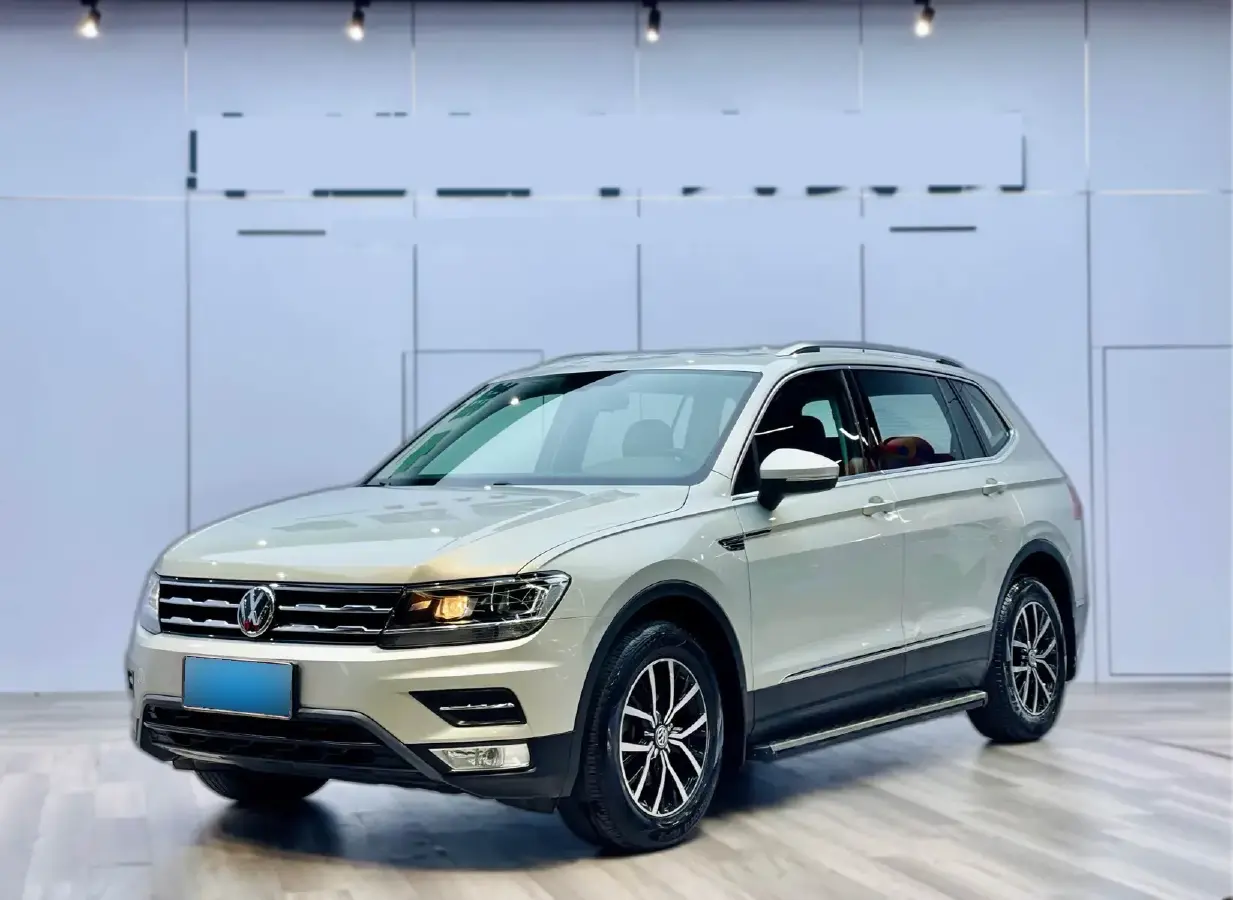 2017 Volkswagen Tiguan L 1.8T 180HP L4 7DCT