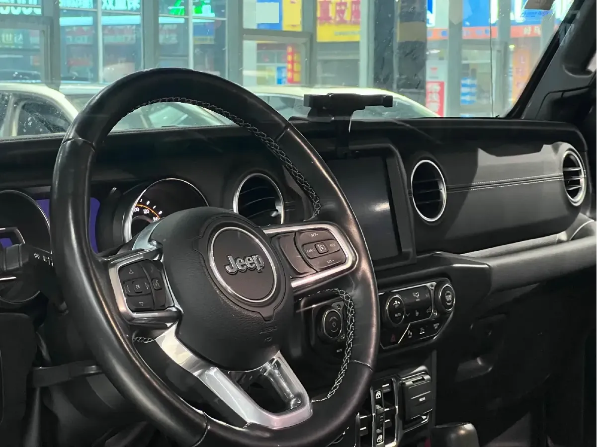 2022 Jeep Gladiator 3.6L 284HP V6 8AT,autocango,china used car exporter,china ev exporter,chinese used car exporter,chinese used ev exporter