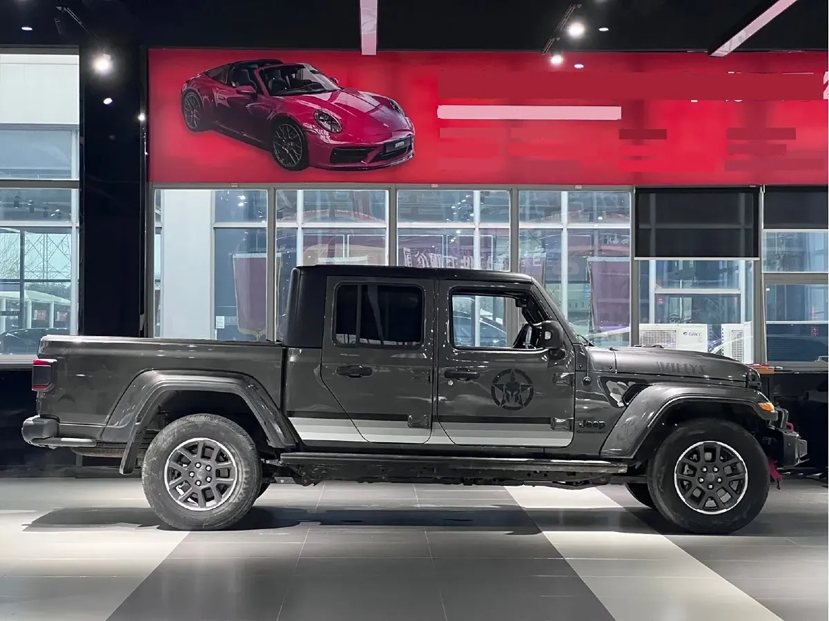 2022 Jeep Gladiator 3.6L 284HP V6 8AT,autocango,china used car exporter,china ev exporter,chinese used car exporter,chinese used ev exporter