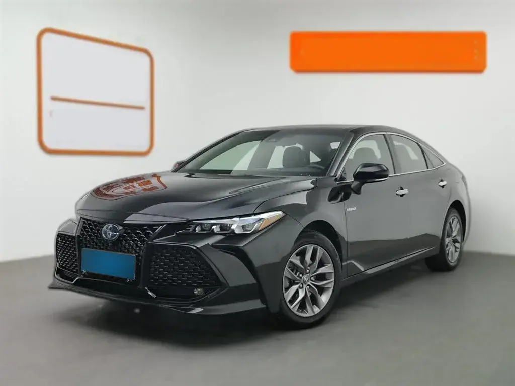 2019 Toyota Avalon 2.5L 178HP L4 E-CVT Hybrid