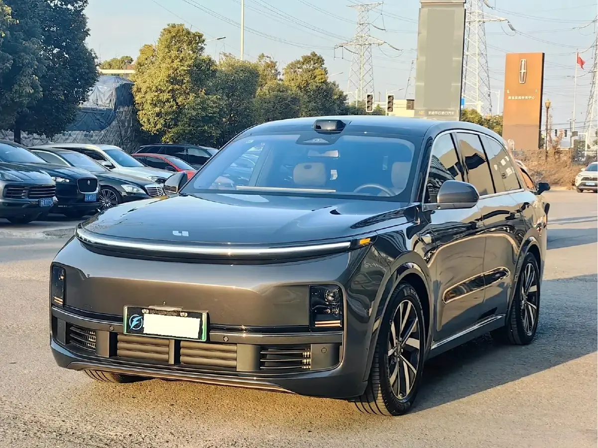 2023 Li L8 Range Extended 154HP REEV 40.9KWH