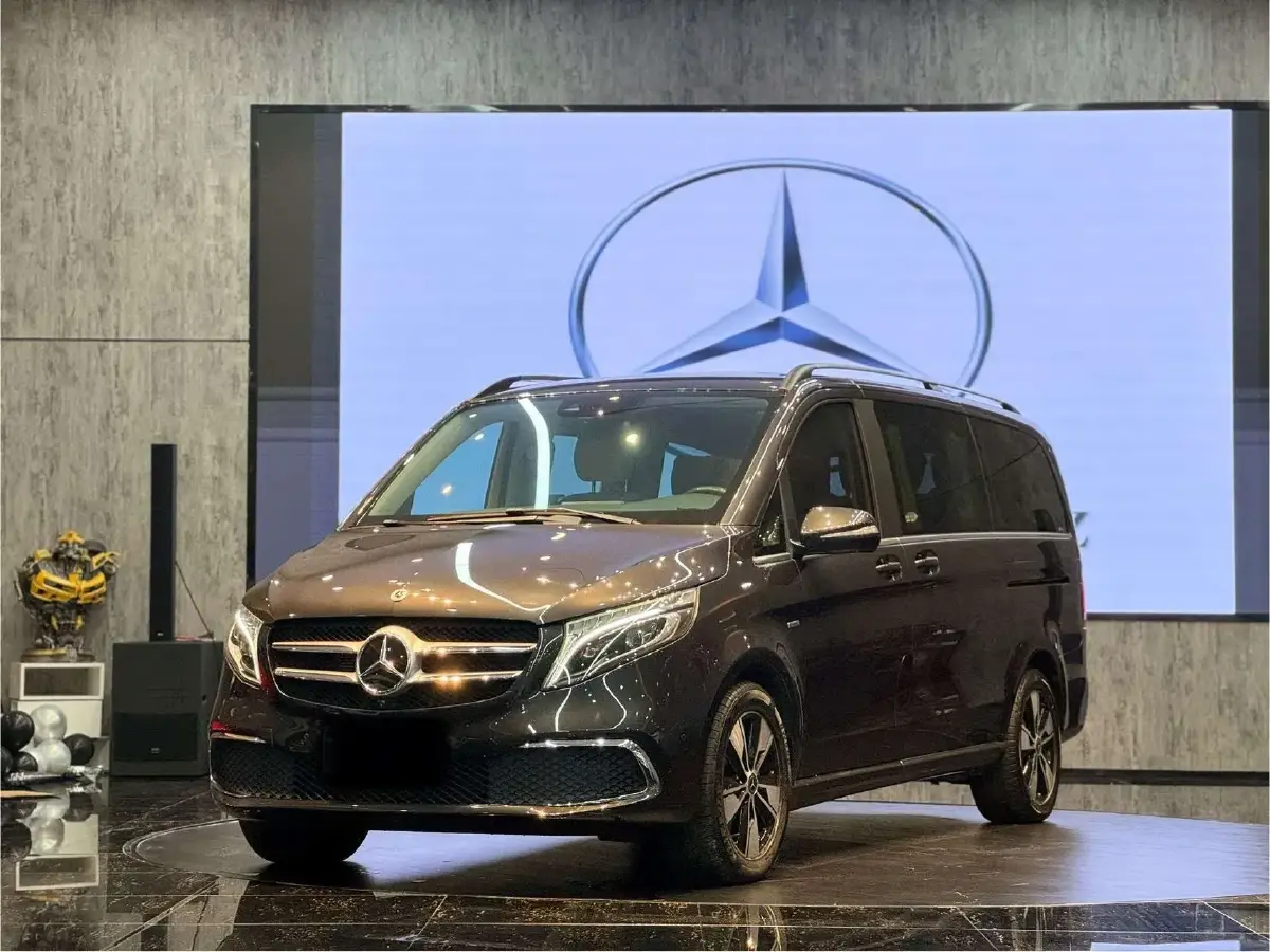 2022 Mercedes-Benz V Class 2.0T 211HP L4 9AT