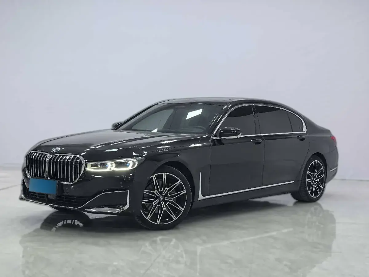 2021 BMW 7 Series 3.0T 340HP L6 8AT