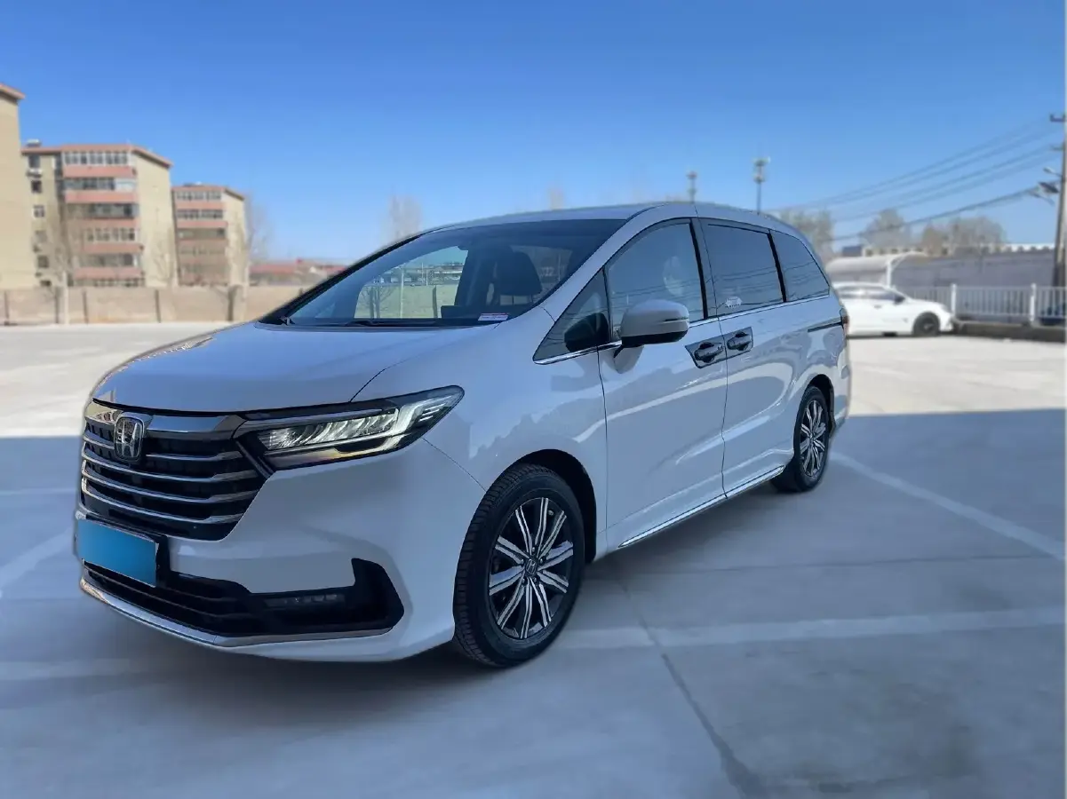 2022 Honda Odyssey 2.0L 146HP L4 E-CVT Hybrid
