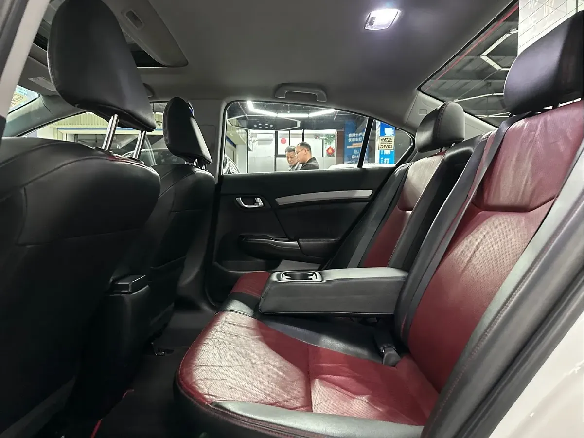 2014 Honda Civic 2.4L 207HP L4 6MT,autocango,china used car exporter,china ev exporter,chinese used car exporter,chinese used ev exporter