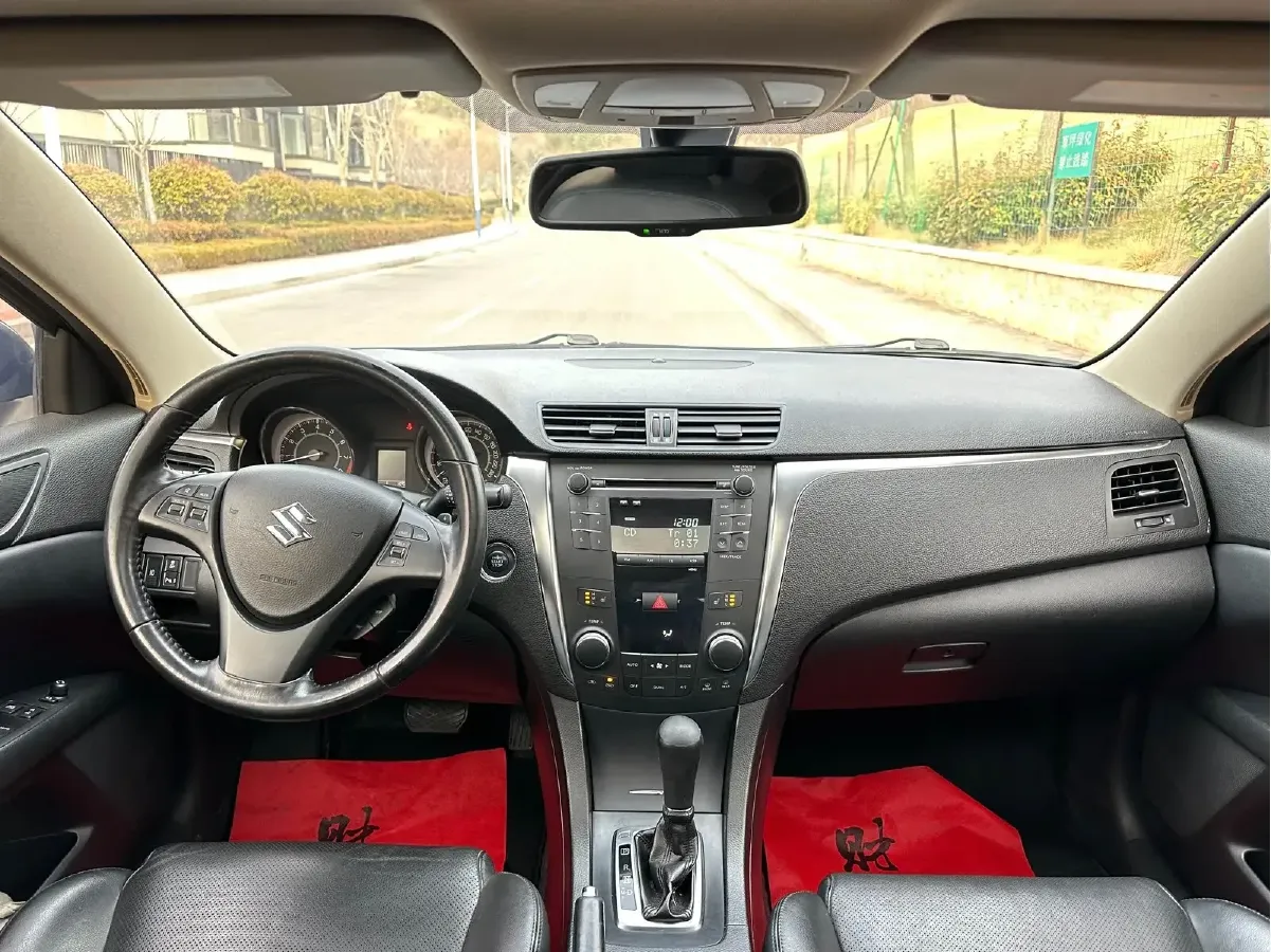 2010 Suzuki Kizashi 2.4L 178HP L4 CVT,autocango,china used car exporter,china ev exporter,chinese used car exporter,chinese used ev exporter