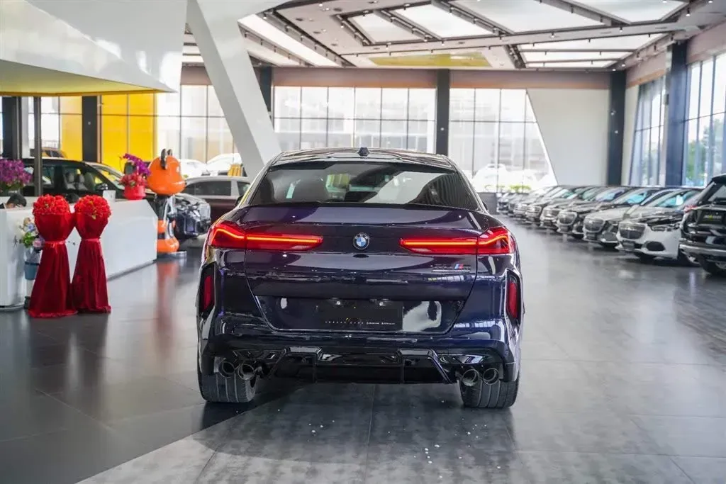 2023 BMW X6 M 4.4T 626HP V8 8AT,autocango,china used car exporter,china ev exporter,chinese used car exporter,chinese used ev exporter