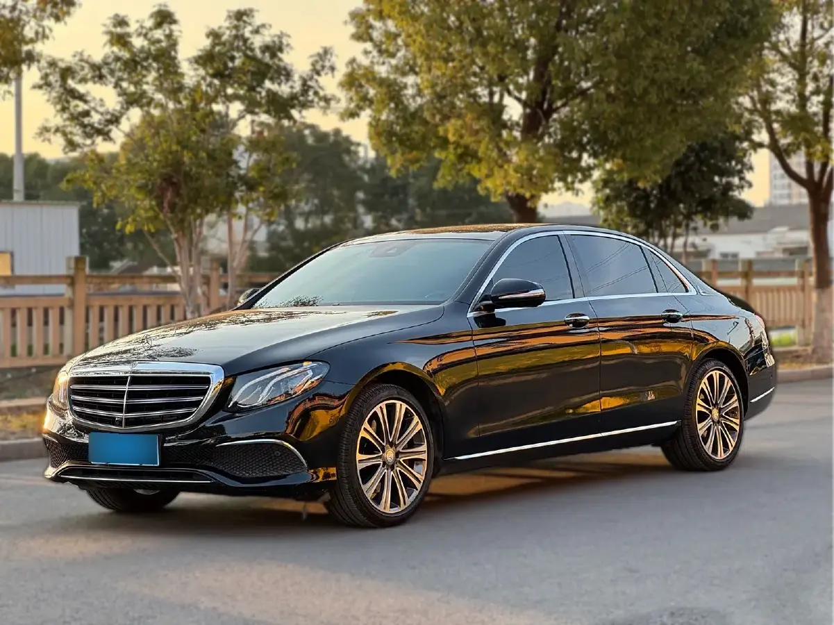 2017 Mercedes-Benz E Class 2.0T 245HP L4 9AT