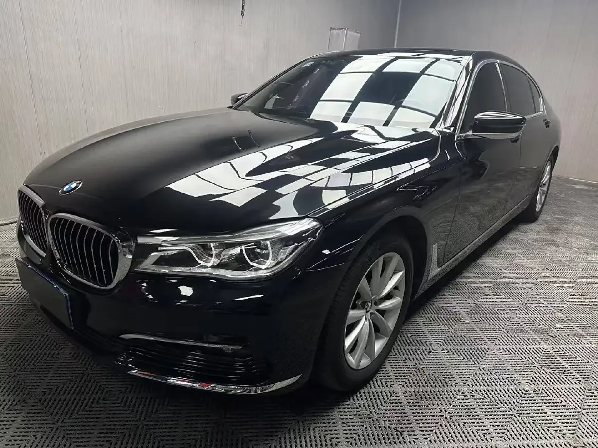 2016 BMW 7 Series 2.0T 258HP L4 8AT