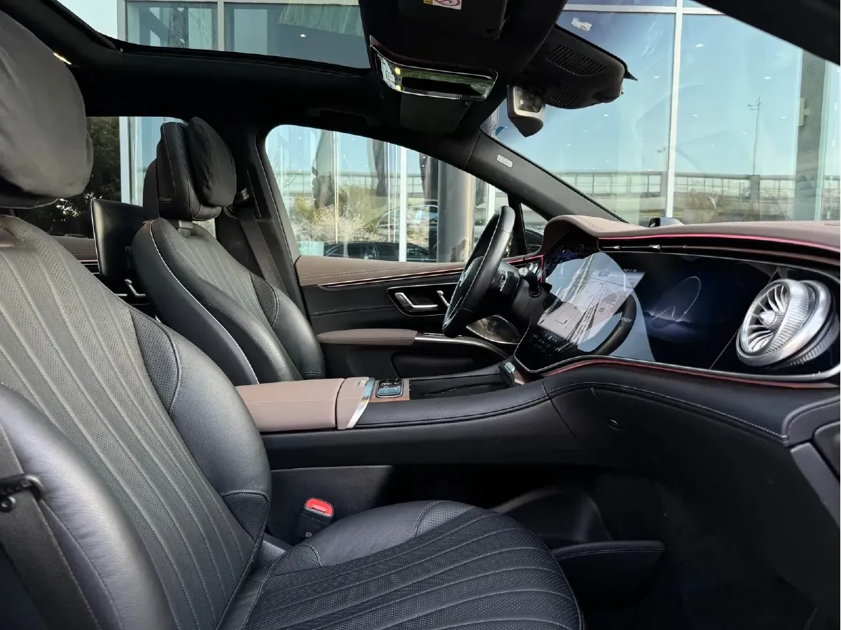 2023 Mercedes-Benz EQS SUV BEV 111.8KWH,autocango,china used car exporter,china ev exporter,chinese used car exporter,chinese used ev exporter