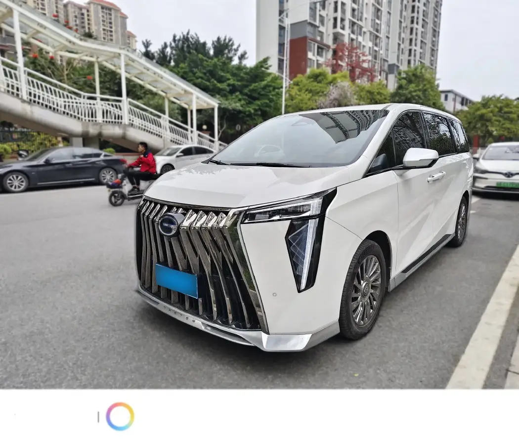 2023 GAC Trumpchi M8 2.0T 190HP L4 E-CVT Hybrid