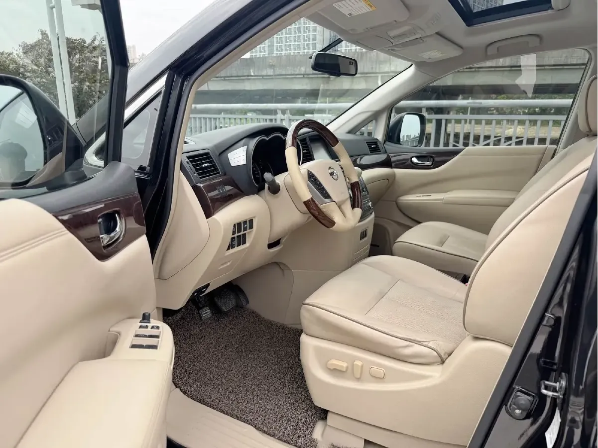 2013 Nissan Quest 3.5L 277HP V6 CVT,autocango,china used car exporter,china ev exporter,chinese used car exporter,chinese used ev exporter